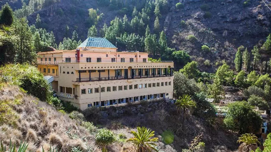 De rehabilitatie van het oude hotel Guayarmina op Gran Canaria begint